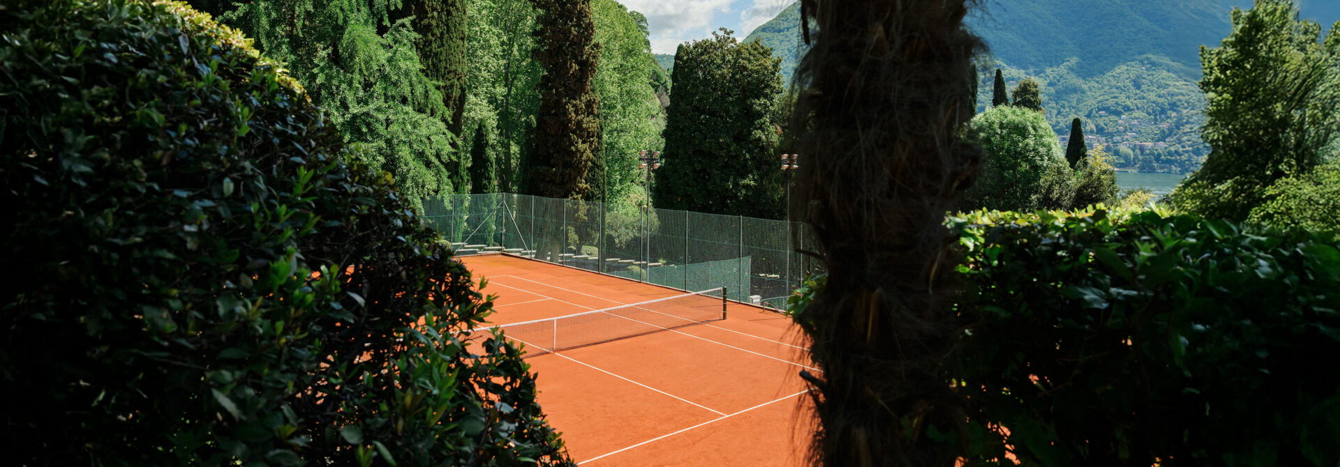 00 desktop hero half sb