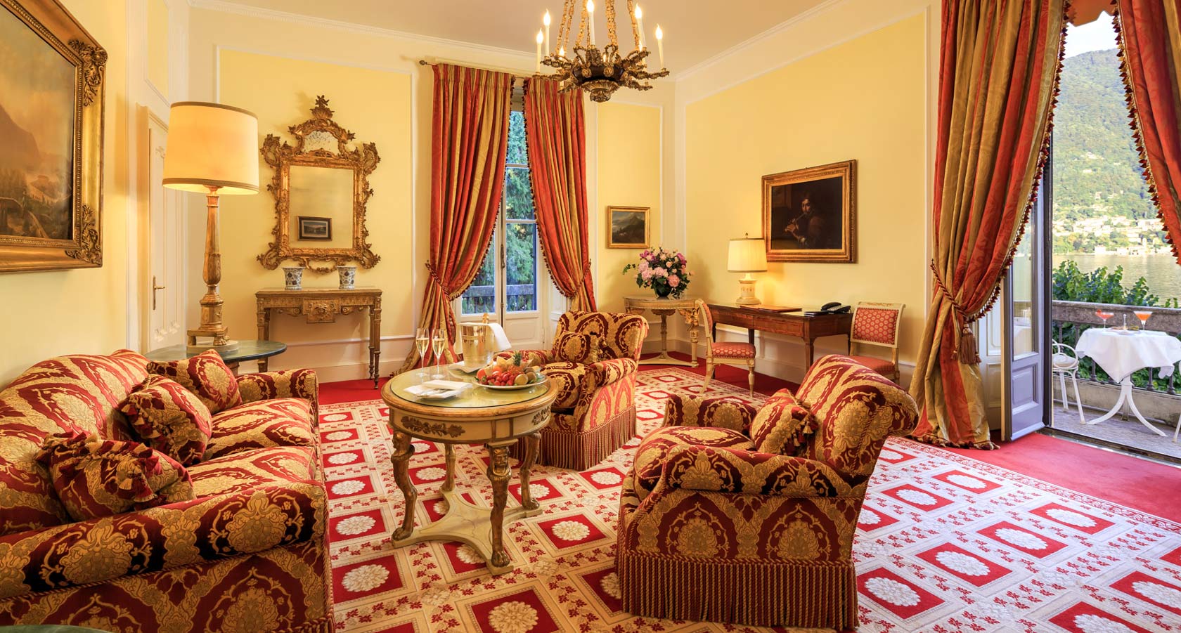 Discover the Suites of Villa D'Este on Lake Como